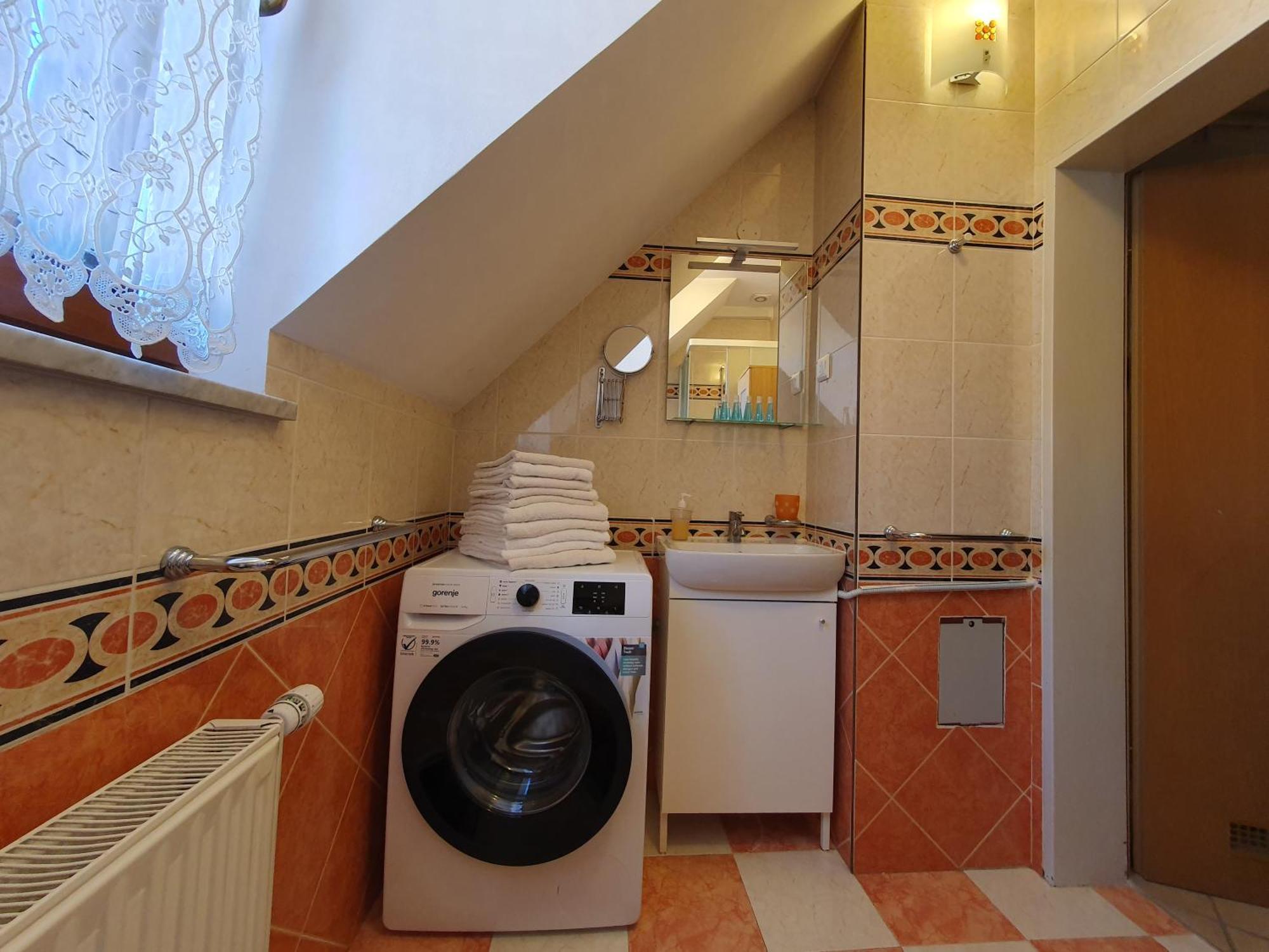 Spacious 2-Bedroom Apartment Zabjak With Ac Tour As לובליאנה מראה חיצוני תמונה